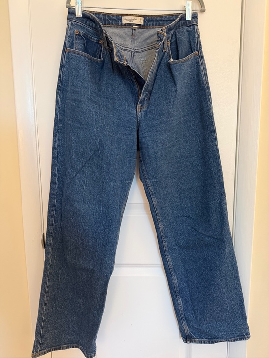 Abercrombie & Fitch Denim - Abercrombie & Fitch Women’s 90s relaxed high rise Jeans